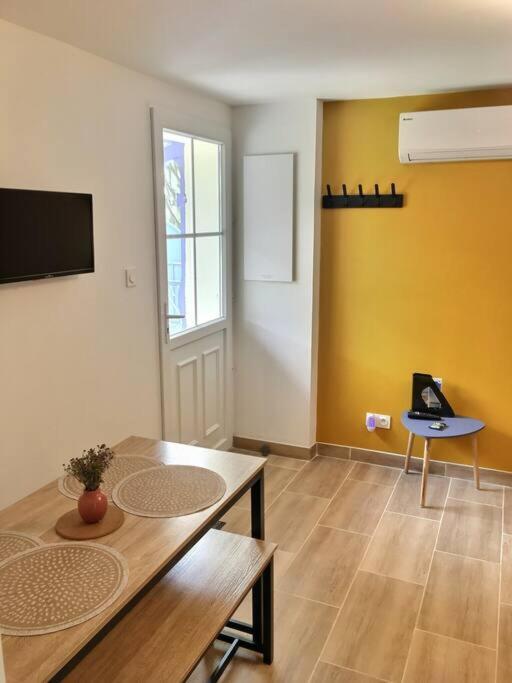 Bleu Lavande - Coquet Appartement Ambiance Village Istres Kültér fotó
